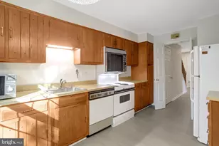 7077 Leestone St, Springfield, VA 22151 - Photo 16