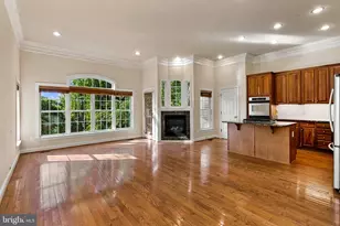 10013 Blake Ln, Oakton, VA 22124 - Photo 12