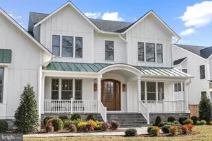 7808 Ridgecrest Dr, Alexandria, VA 22308 - Photo 2