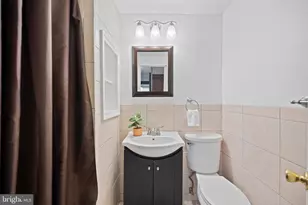 4469 Holly Ave, Fairfax, VA 22030 - Photo 4