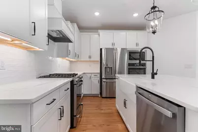 14989 Deco Circle, Chantilly, VA 20151 - Photo 8