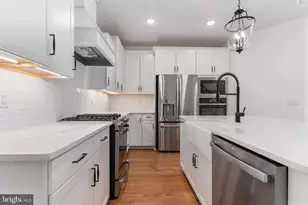 14989 Deco Cir, Chantilly, VA 20151 - Photo 8
