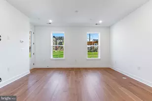 14989 Deco Cir, Chantilly, VA 20151 - Photo 4