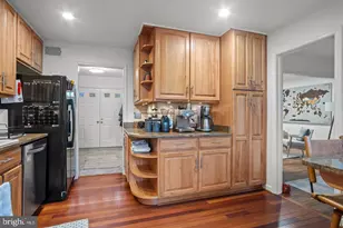 7813 New London Dr, Springfield, VA 22153 - Photo 10