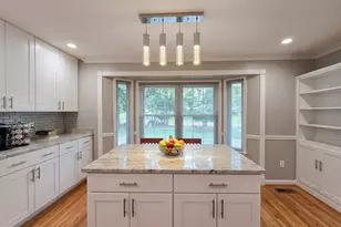 6127 Capella Ave, Burke, VA 22015 - Photo 2