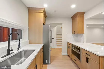 11404 Links Drive, Reston, VA 20190 - Photo 12