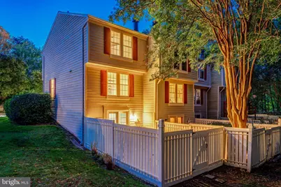 1609 Fieldthorn Drive, Reston, VA 20194 - Photo 4
