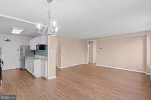 6621 Wakefield Dr, Alexandria, VA 22307 - Photo 2