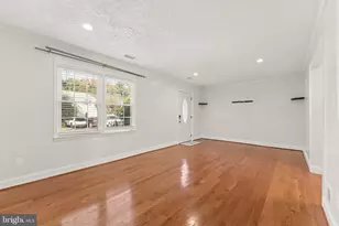7921 Timarand Ct, Lorton, VA 22079 - Photo 6
