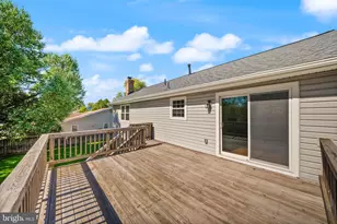 14719 Jarnigan St, Centreville, VA 20120 - Photo 40
