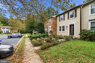 5852 Rock Forest Ct, Centreville, VA 20121 - Photo 4
