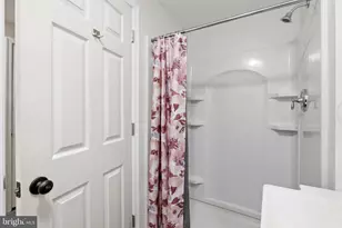 5852 Rock Forest Ct, Centreville, VA 20121 - Photo 38