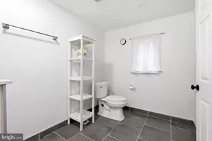 5852 Rock Forest Ct, Centreville, VA 20121 - Photo 24