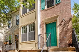 7835 Gum Springs Village Dr, Alexandria, VA 22306 - Photo 4