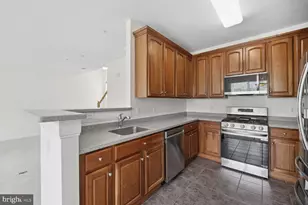 13040 Cabin Creek Rd, Herndon, VA 20171 - Photo 8