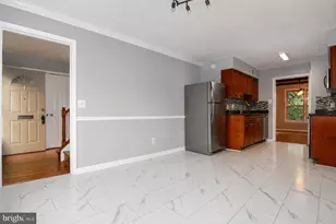 6611 Rosecroft Pl, Falls Church, VA 22043 - Photo 4
