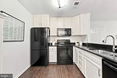 6614 Jupiter Hills Circle #E, Alexandria, VA 22312 - Photo 14