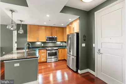 8220 Crestwood Heights Drive #719, McLean, VA 22102 - Photo 4