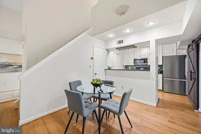 3377 Lakeside View Drive #19-2, Falls Church, VA 22041 - Photo 4