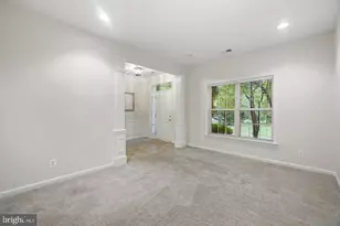 5106 Village Fountain Pl, Centreville, VA 20120 - Photo 24