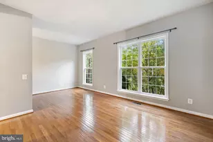 5106 Village Fountain Pl, Centreville, VA 20120 - Photo 10