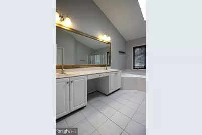 14015 Wood Rock Way, Centreville, VA 20121 - Photo 38