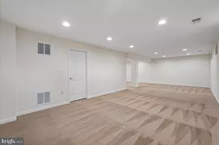 2469 Cypress Green Ln, Herndon, VA 20171 - Photo 48