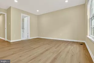 2492 Quick St, Herndon, VA 20171 - Photo 28