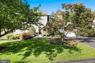 10221 Eagle Landing Ct, Burke, VA 22015 - Photo 1