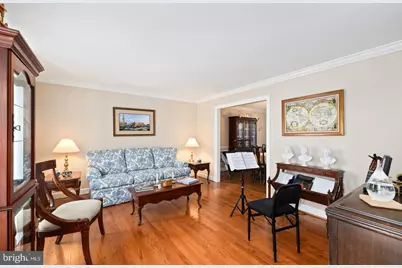 10221 Eagle Landing Court, Burke, VA 22015 - Photo 4