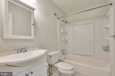 2418 Cloudcroft Square, Reston, VA 20191 - Photo 28