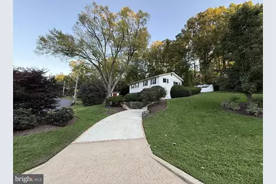 3907 Forest Grove Drive, Annandale, VA 22003 - Photo 1