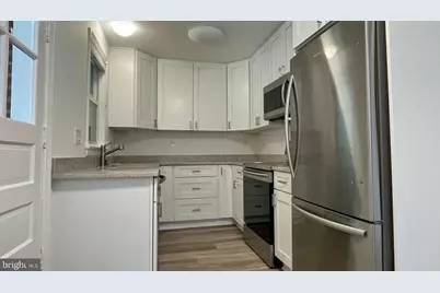 650 Walker Road, Great Falls, VA 22066 - Photo 10