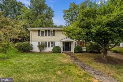 511 Walker Street SW, Vienna, VA 22180 - Photo 2