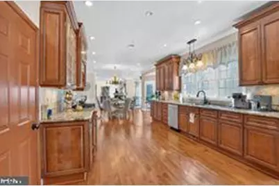 2744 Sutton Road, Vienna, VA 22181 - Photo 10