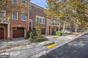 115 Herndon Mill Cir, Herndon, VA 20170 - Photo 1