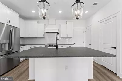 4855 Bauhaus Square, Chantilly, VA 20151 - Photo 2