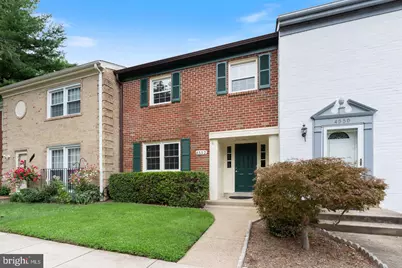 4552 King Edward Court, Annandale, VA 22003 - Photo 2