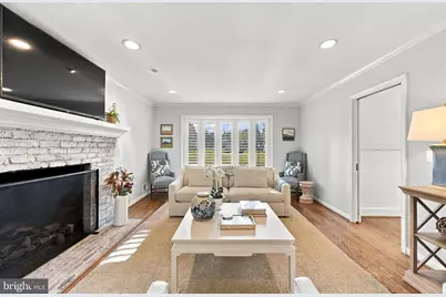 8300 Weller Avenue, McLean, VA 22102 - Photo 14