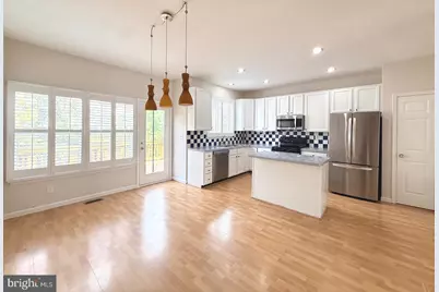 2525 James Madison Circle, Herndon, VA 20171 - Photo 8