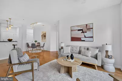 2665 Prosperity Avenue #318, Fairfax, VA 22031 - Photo 2