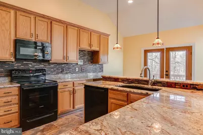 2482 Leyland Ridge Road, Herndon, VA 20171 - Photo 10