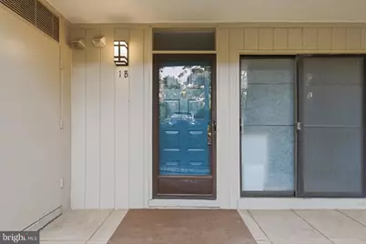 1528 Moorings Drive #1B, Reston, VA 20190 - Photo 2