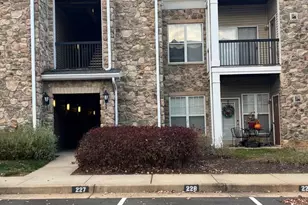 13359 Connor Dr, Centreville, VA 20120 - Photo 2