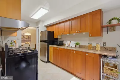 3374 Woodburn Road #12, Annandale, VA 22003 - Photo 34