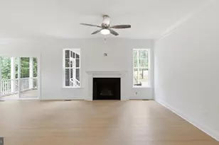 3911 Jett Ct, Gum Spring, VA 23065 - Photo 16