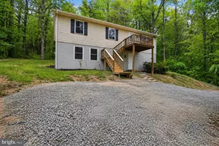 827 Greene Acres Rd S, Stanardsville, VA 22973 - Photo 2