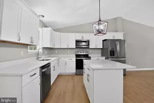 827 Greene Acres Rd S, Stanardsville, VA 22973 - Photo 6