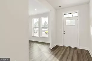 11572 Chapman Mill Dr, Glen Allen, VA 23060 - Photo 2