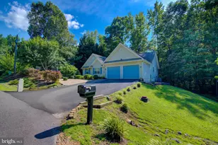 8256 Reagan Dr, King George, VA 22485 - Photo 4
